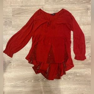 Women’s nice flowy red long sleeve